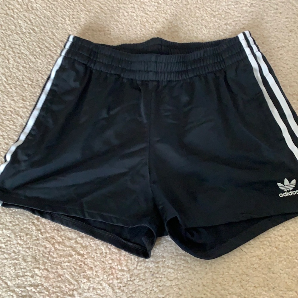 Adidas Retro Jogging Shorts Womens Athletic Fit 90s Sz M (US) Sz 14 (UK) Pocket